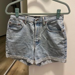 ❤️ Vintage GAP cuffed jean shorts